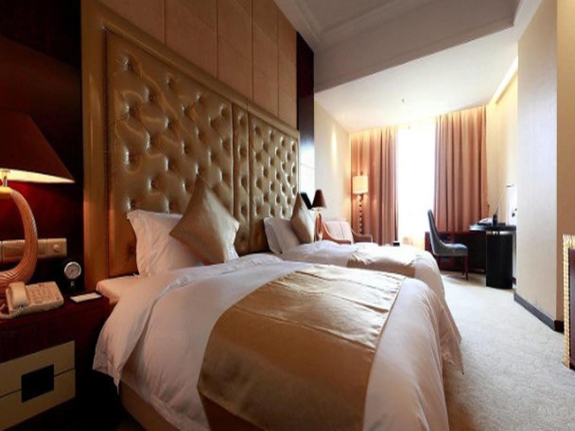 Yue Xiu Hotel Guangzhou Buitenkant foto